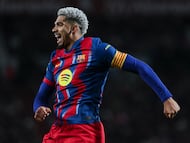 Ronald Araujo celebra su gol ante el Albacete.