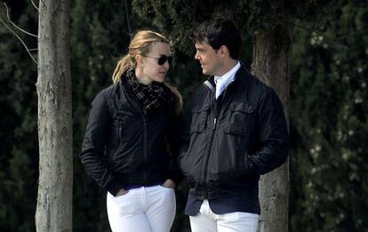 Marta Ortega y Sergio Álvarez, durante un concurso de hípica en Vejer de la Frontera en 2010.