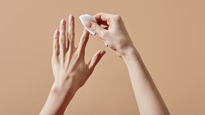 kit manicura semipermanente, ¿Qué productos se necesitan para la manicura permanente?, kit manicura, kit uñas permanente, Cómo quitar el esmalte semipermanente en casa, Quitar esmalte semipermanente Amazon, ¿Cómo quitar esmalte permanente fácil?, Quitar semipermanente sin papel aluminio, Como quitar esmalte semipermanente sin dañar la una, Lima para quitar esmalte permanente, Removedor de esmalte permanente, Productos para quitar esmalte permanente, Quitar esmalte gel en casa