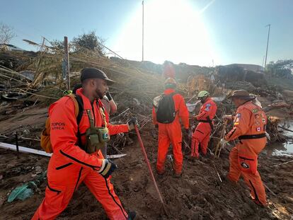 Topos Azteca en Valencia dana