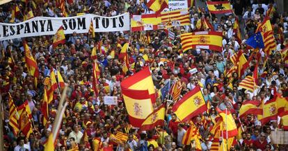 Manifestación en Barcelona en defensa de la unidad de España.
