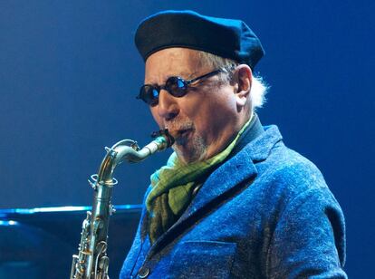 El m&uacute;sico Charles Lloyd en una de sus actuaciones. 