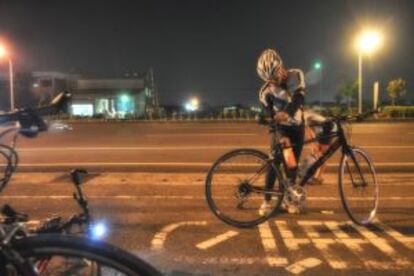 Parada en el punto donde se atraviesa el Trópico de Cáncer, en Taiwán.