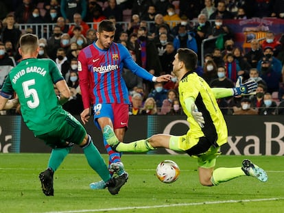 Ferran marca su segundo gol.