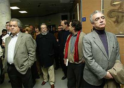 En la fotografía, Miguel Visor, Juan Eduardo Zuñiga y Juan José Millás.