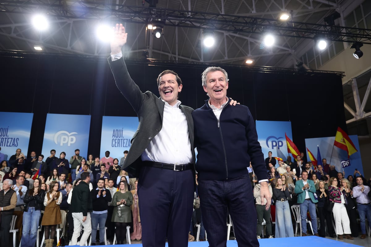 El PP confía en crecer pese a un Vox fuerte en una campaña “sin errores ni sobresaltos”