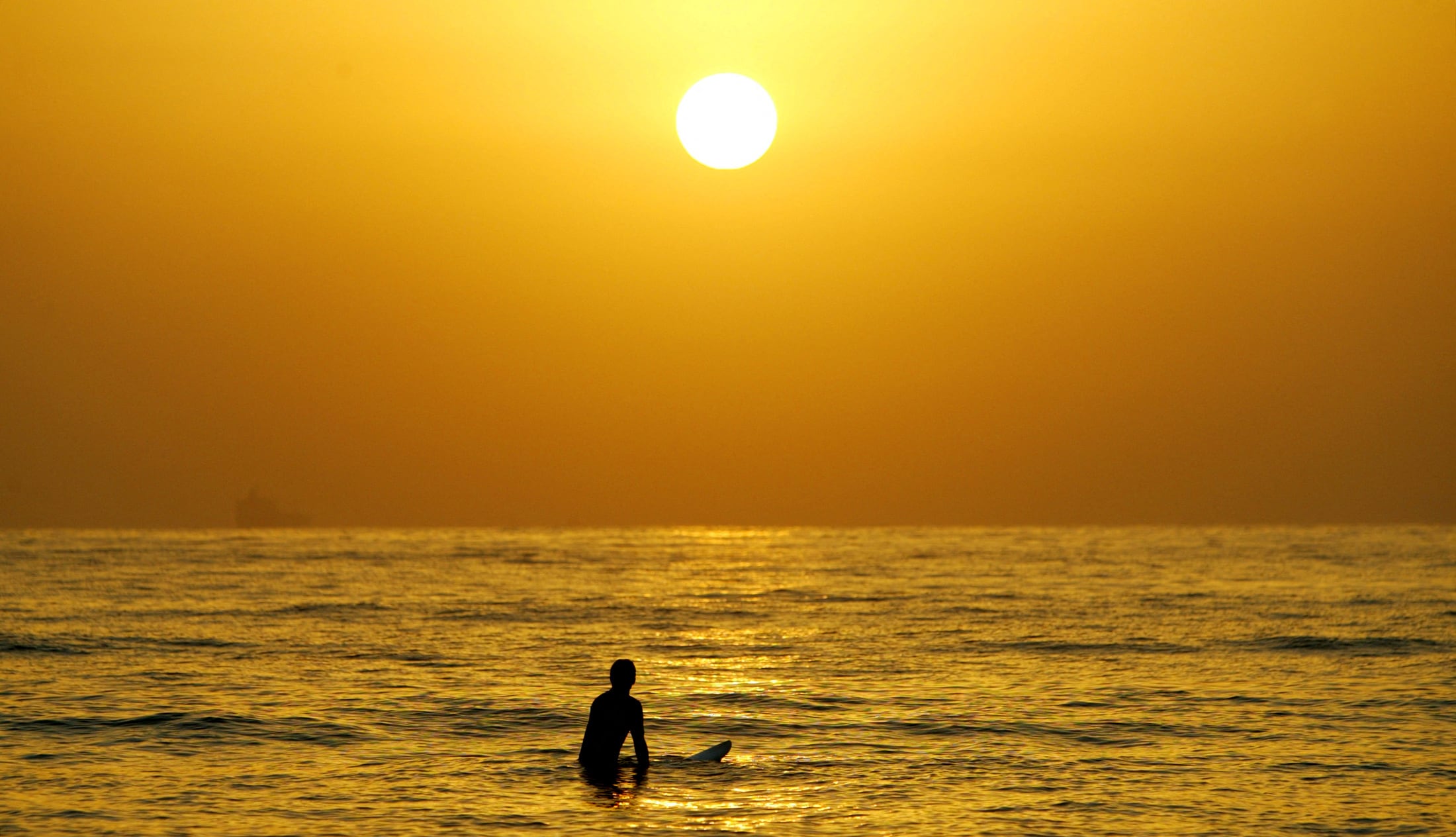 ‘Respira’, de Tim Winton: una novela de surferos a la búsqueda del peligro 