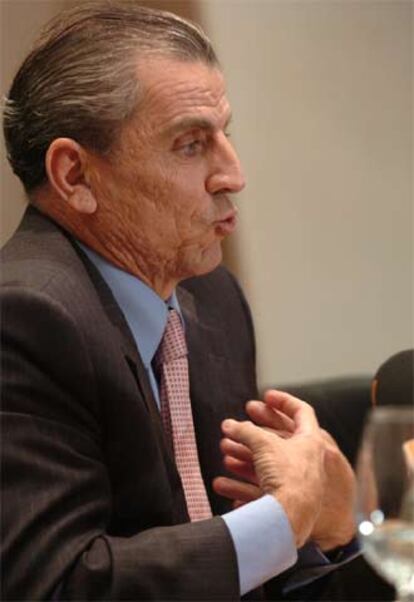 Manuel Conthe, en conferencia de prensa en la Bolsa de Madrid