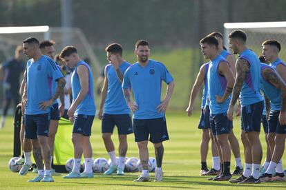 Jugadores de la selección de Argentina durante un entrenamiento en Doha (Qatar), el 21 de noviembre de 2022.