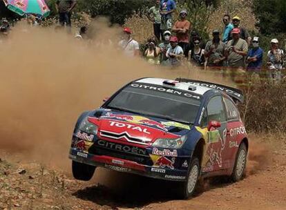 El Citroen de Loeb, durante la etapa de hoy.