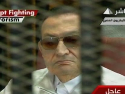 Mubarak, ante el juez.