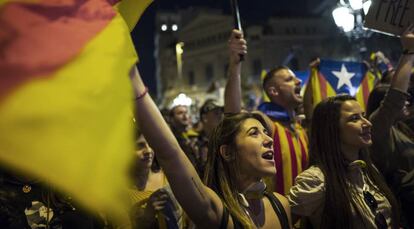 Protestas en Barcelona por la decisi&oacute;n de Rajoy de aplicar el art&iacute;culo 155.