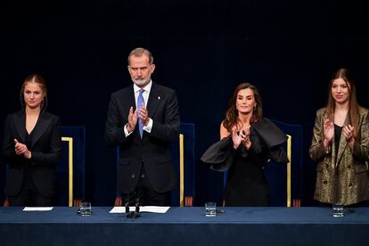 La familia real durante la gala de los premios Princesa de Asturias.