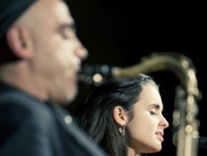 Andrea Motis y Joan Chamorro durante su actuación el pasado viernes en el Festival de Jazz de Barcelona.