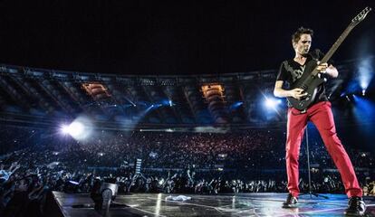 El cantante y líder de Muse, Matthew Bellamy, en un momento del concierto del grupo en Roma el pasado 6 de julio.