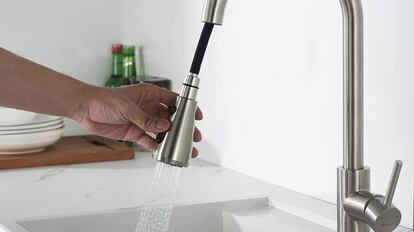 Grifo de cocina para fregadero extraíble y con aireador, muy fácil de instalar