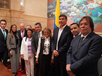 Magistrados del Consejo Nacional Electoral de Colombia momentos después de su elección, el 20 de agosto de 2022.