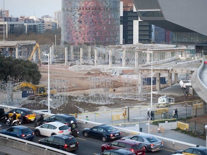 Una imagen de archivo de las obras de la plaza de les Glòries.