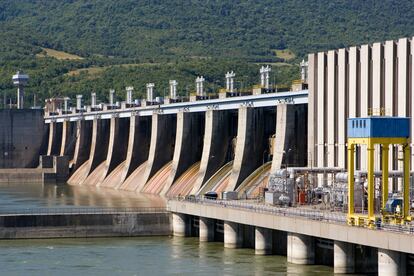 Presa Iron Gate en el Danubio.