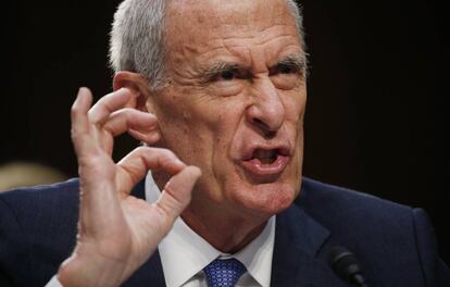 El director nacional de Inteligencia, Daniel Coats, este viernes ante el comité del Senado que investiga la trama rusa.