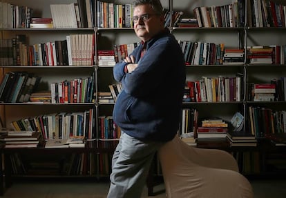 El periodista y escritor Sergi Pàmies, en el Hotel de las Letras en Madrid.