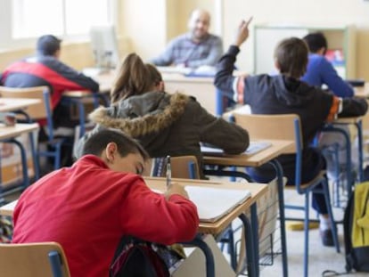 Alumnos en un instituto de Sevilla.