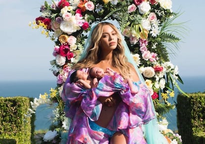 Beyoncé presentó a sus gemelos vestida de Palomo Spain.