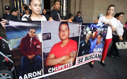Una protesta en junio de familiares de las víctimas del 'caso Heavens'.