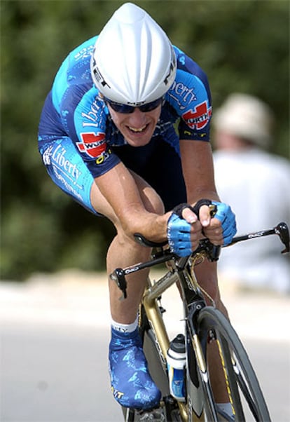 Isidro Nozal, durante una contrarreloj de la Vuelta 2004.