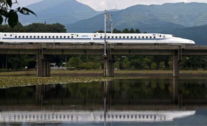 A mock-up of the high-speed train line between Dallas and Houston.