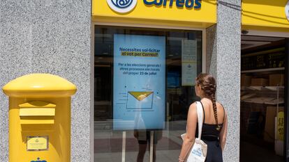 Una oficina de Correos de la ciudad de Maó, Menorca, el pasado mes de julio.