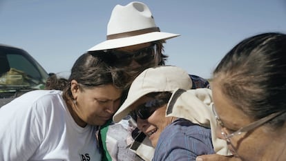 Las Rastreadoras de El Fuerte, en una imagen del documental ‘Te nombré en el silencio’.