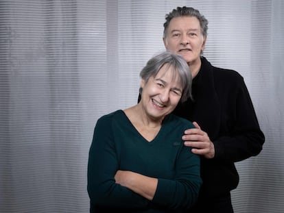 Anne Lacaton y Jean-Philippe Vassal en Montreuil, a las afueras de Paris, el pasado 16 de marzo.