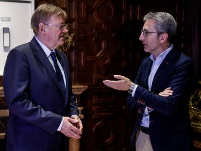 El presidente de la Generalitat valenciana, Ximo Puig, y el consejero de Hacienda, Aracadi España.
