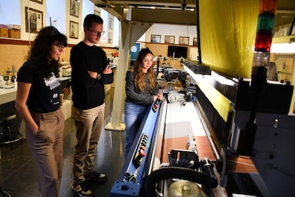 Prácticas del máster de Ingeniería Textil en el campus de Alcoi (Alicante), de la Universidad Politécnica de Valencia.