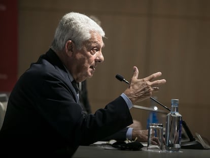 Jordi Clos, presidente del gremio de hoteles de Barcelona, en una rueda de prensa.