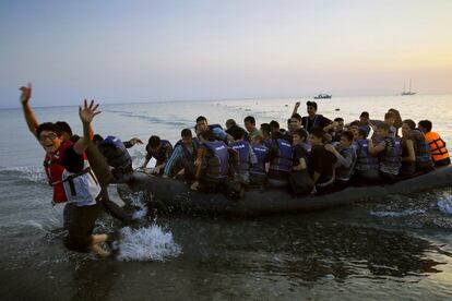 Més del 80% de les persones que arriben a Grècia i a Itàlia tenen dret a protecció internacional, segons CEAR, ja que les seves vides corren perill per la guerra a Síria i a Líbia. "No són immigrants econòmics, com es diu moltes vegades".