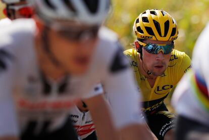 Primoz Roglic, este viernes con el 'maillot' amarillo en la 19ª etapa del Tour.