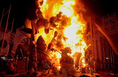 La Cremà de las Fallas de Valencia.