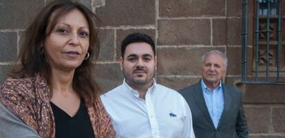 Elica Ramos, Daniel María y Juan Manuel García Ramos fotografiados el viernes en La Laguna. [