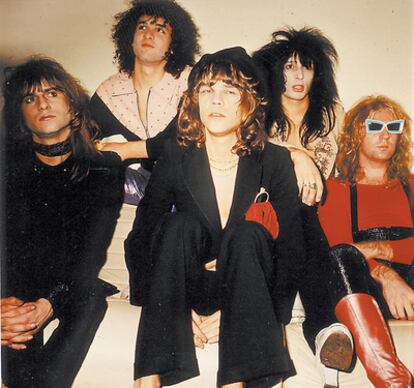 El grupo New York Dolls a mediados de los setenta.