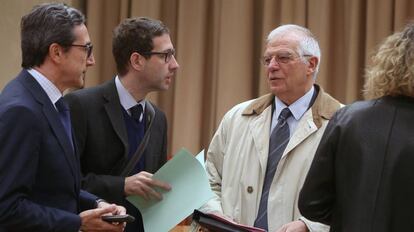 El ministre d'Afers Exteriors, Josep Borrell, en la Comissió de Cooperació Internacional al Congrés dels Diputats.