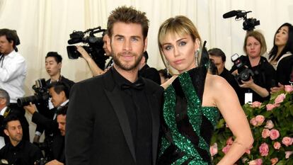 Liam Hemsworth y Miley Cyrus en la pasada gala del MET celebrada en mayo de 2019.