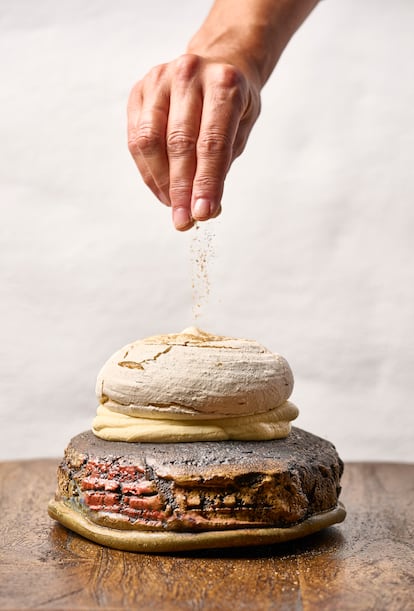 Todo es millo, postre realizado con merengue seco de maíz.