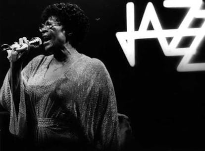 Ella Fitzgerald, durante una actuación en Vitoria.