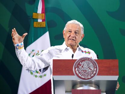 Andrés Manuel López Obrador, durante una rueda de prensa en Veracruz este martes.