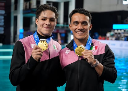 Osmar Olvera y Juan Celaya ganan oro para México en el Mundial de Clavados