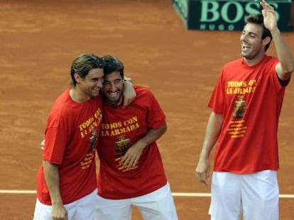 Almagro, Marc Lopez, Marcel Granollers y David Ferrer celebran el pase a la final de la Copa Davis.
