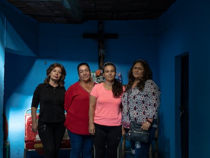 Marta Silva, Maria Elena Muñoz, Rosana Esqueda y Luz Elena de la Cruz, familiares de desaparecidos en Jalpa (Zacatecas), el 26 de agosto.