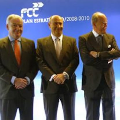 FCC congela el sueldo a 250 altos directivos para ahorrar costes